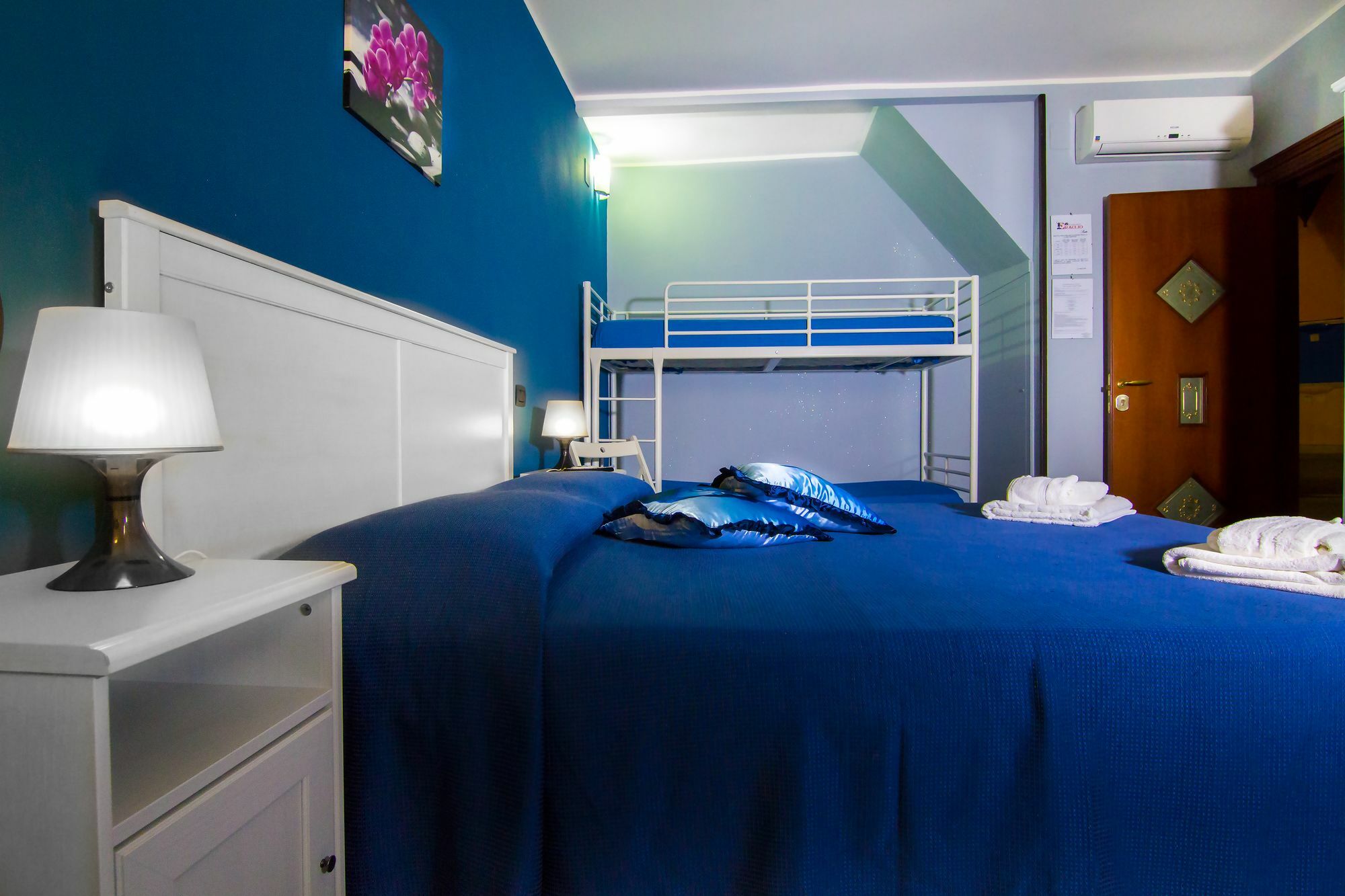 B&B Eraclio Suite Μπαρλέτα Εξωτερικό φωτογραφία